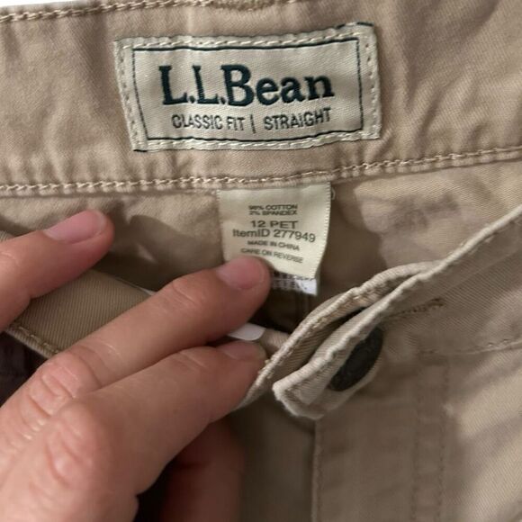 L.L. Bean Tan Classic Fit Straight Leg Khaki Pants Size 12 Petite Classic - Picture 4 of 14